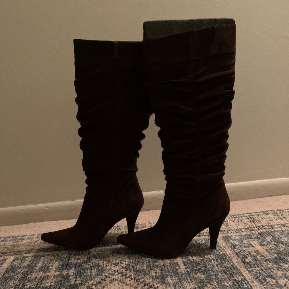 Brown suede heel boots